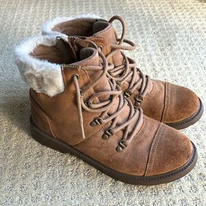 Ugg Azele Women’s Hiker Boots